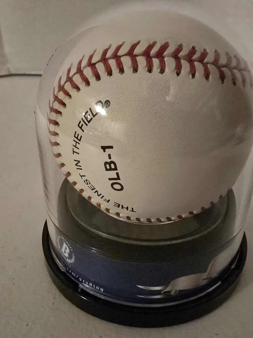 Lou Brock Autographed Baseball Rawlings OLB-1 Beckett Auto Grade 8 w/ LOA
